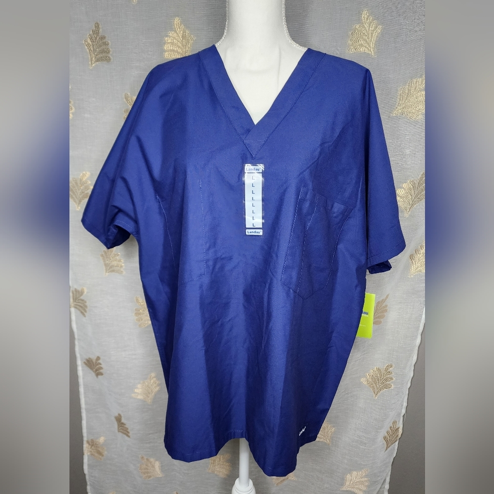 LANDAU Essential UNISEX Reversible Scrub Top.Size Large